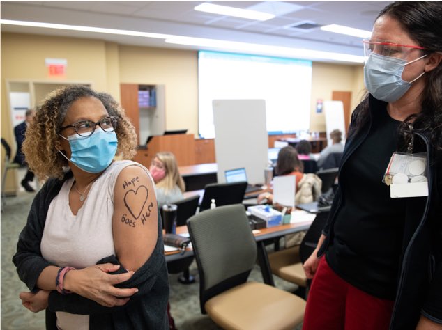 After hitting a weekend record this past Saturday, I'm so pleased to share that Illinois has surpassed ONE MILLION DOSES of vaccine administered today, the sixth state to do so. Each and every day, we're getting closer to getting our daily lives back. Hope is here. #allinillinois