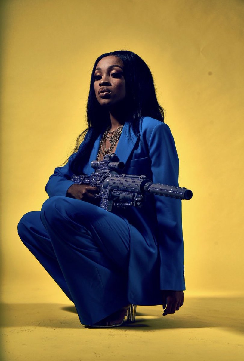 Sleazi_'s tweet image. A Huge ArloXworld 🌍🚀 HAPPY BIRTHDAY 🎉🎂 to one of the Most Talented Artists Ever - @theefaithk as She Turns 25 💚💨😛 #MoreLife #MoreEverything Sis 🔥 - Show Respect, Show Love ✊❤️ 

#HappyBirthday #theefaithk #25 #aquarius