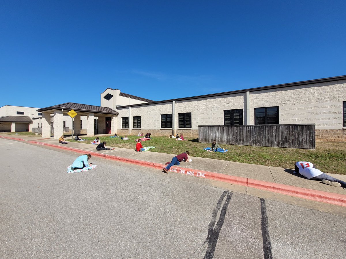 Mrs. Lane tweet media