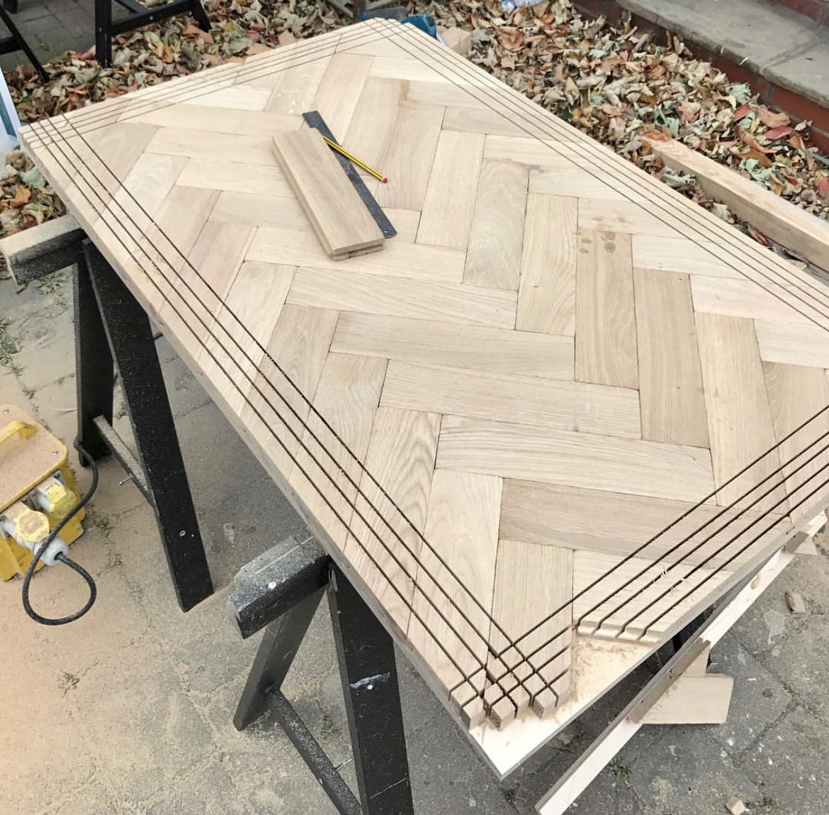 GreyspaceFloors's tweet image. Sample making 🔨🪚
-
-
-
-
-

.⁣
.⁣
.⁣
.⁣
.⁣
#freesamples #samplemaking #sampleboard #samples #samplemaker #sampleaddict #samplekit #samplesales #parquet #parquetfloor #parquetflooring #engineeredwoodflooring #solidwood #solidwoodflooring #oakflooring #oak #wood