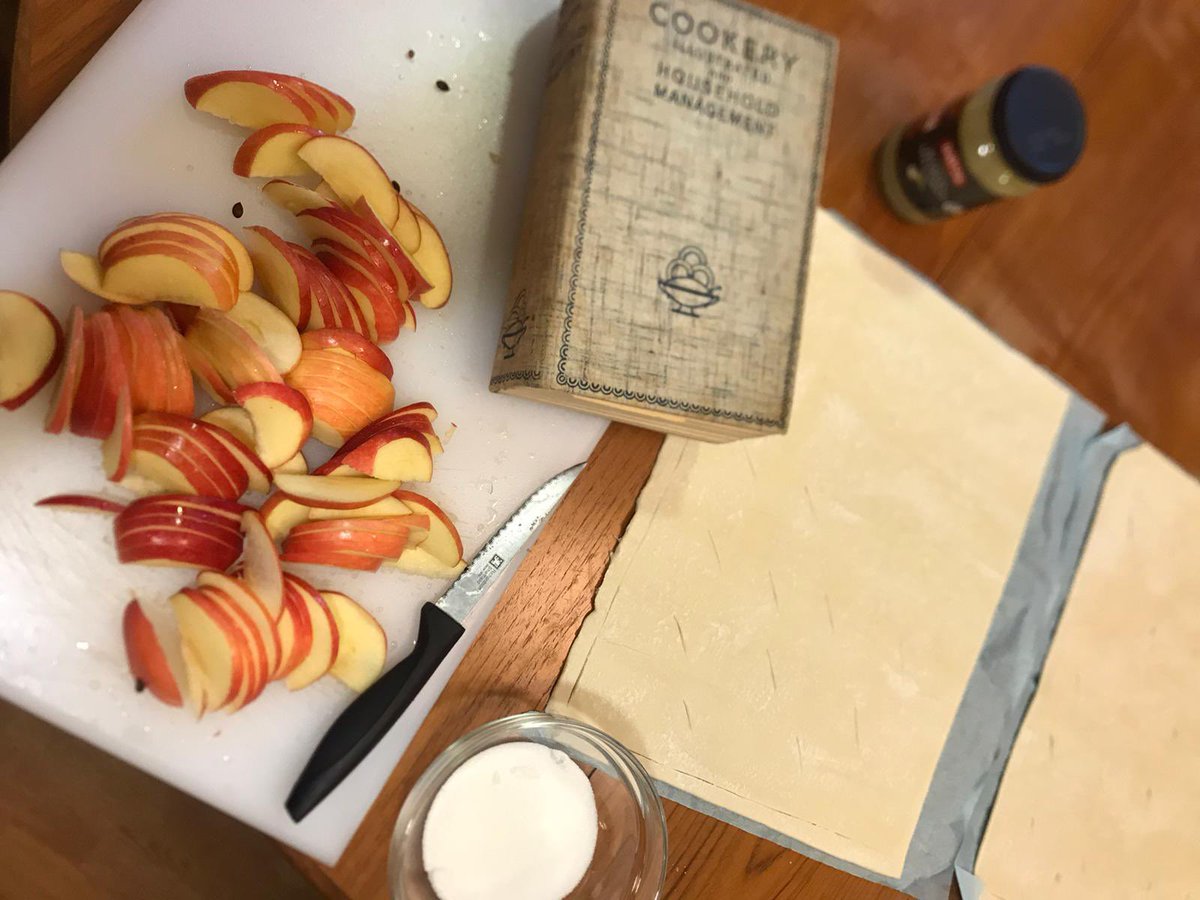 lisabaxter48's tweet photo. A lovely @jamesmartin recipe of apple 🍏 tart made in this afternoon’s Wooden Spoon club @SunriseSrUK I can confirm it was very yummy 😋 https://t.co/IGlTHTWvbA