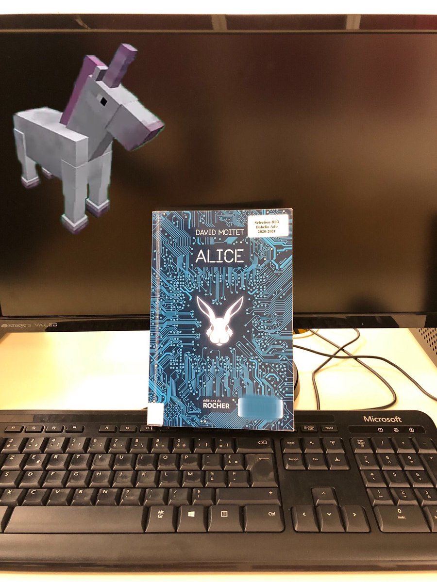 pal_licorne's tweet photo. Ce soir, petit retour dans ma pal de janvier pour vous parler du #RomanJeunesse 𝑨𝒍𝒊𝒄𝒆 de #davidmoitet paru aux @EdduRocher1.⤵️
https://t.co/iIAcFyVOFA
#babelio #pal #licorne #avislecture #romanado #litteraturejeunesse #litteraturedejeunesse https://t.co/kN05OJyMBz