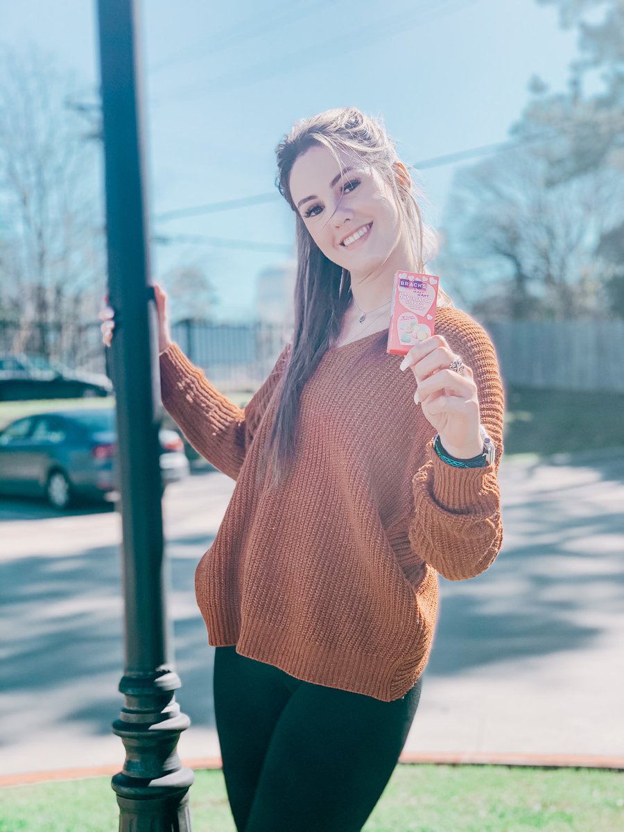 CampusEdgeHunts's tweet photo. The clock is counting down to Valentine’s Day &amp; we are running out of spots for our “Be Mine Valentine” special! Hurry and sign or you can kiss your chances goodbye! https://t.co/nhAAUPGj2b