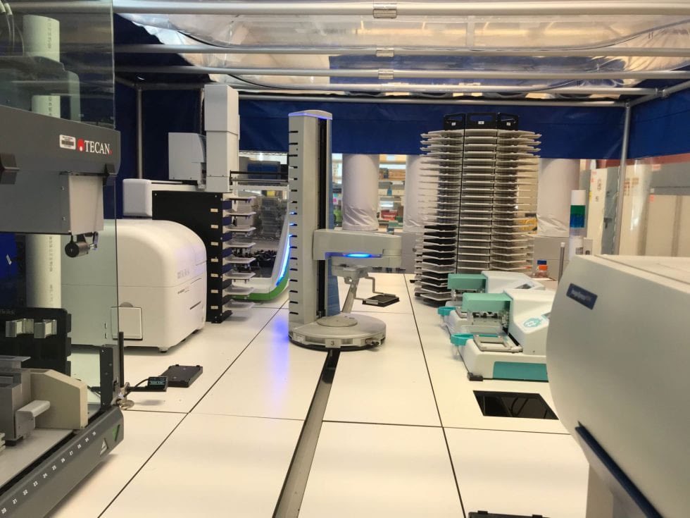 UChicagoOSRF's tweet photo. The Cellular Screening Center has over 200,000 small molecules in 11 diverse compound libraries available for high-throughput screening. Updated annotations for each library available here https://t.co/fgum7BsyRj https://t.co/ZRX8vT5Xtj