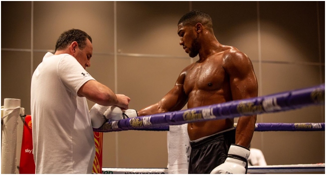 ‘I’d Rather Die In Battle’ – Anthony Joshua Speaks Ahead Of Fury Matchup
channelstv.com/2021/02/02/id-…