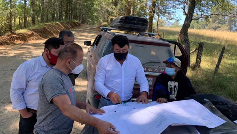 temucotv's tweet photo. Diputado Celis participa de primera mesa técnica por acceso a #LagoColico https://t.co/aQJJ0flODk https://t.co/uW8aPn7WWb
