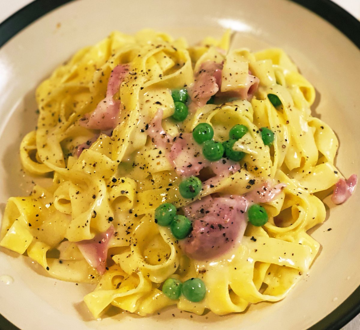 Another delicious offering from the <a href="/MGsKitchen/">MG’s Kitchen</a> - fettuccine Alfredo with comte, cheddar and gruyere