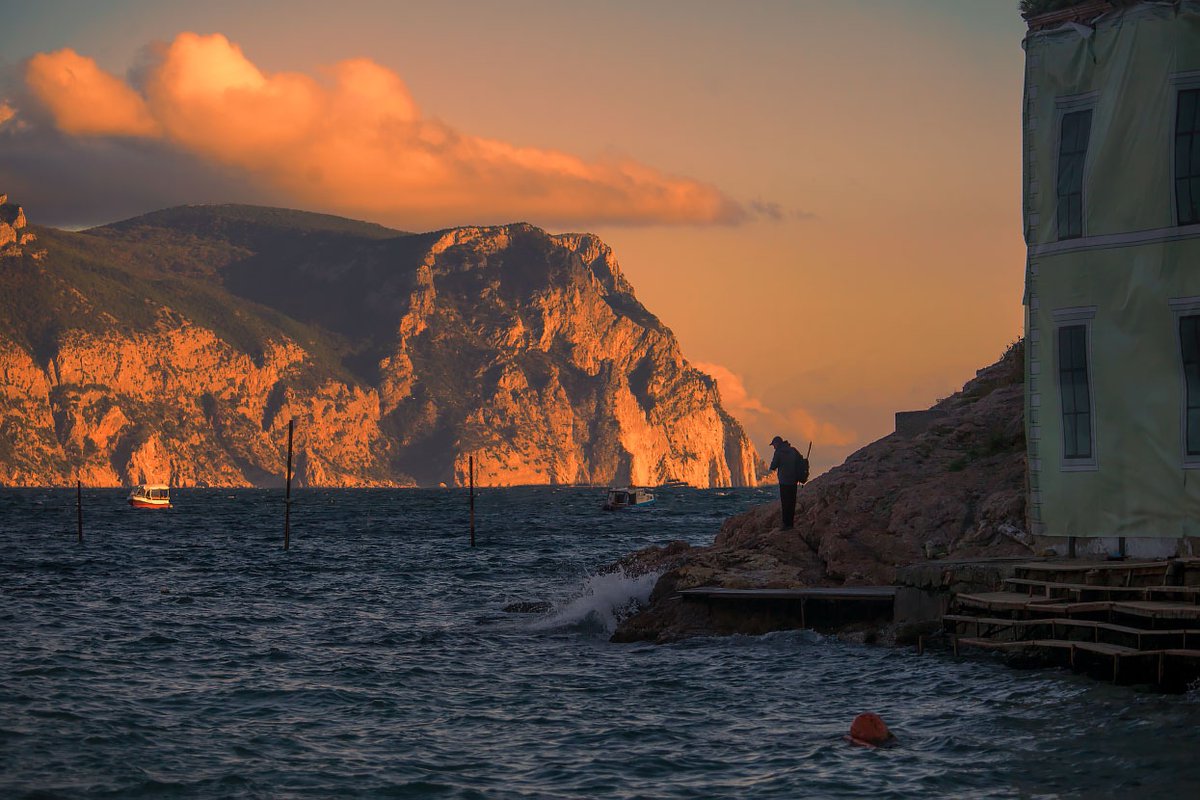 Sdombrovsk's tweet photo. Вечер в Балаклаве. 
#Крым #Крымнаш #Crimea #Севастополь #Русскиймир https://t.co/ZXTOS31y1b