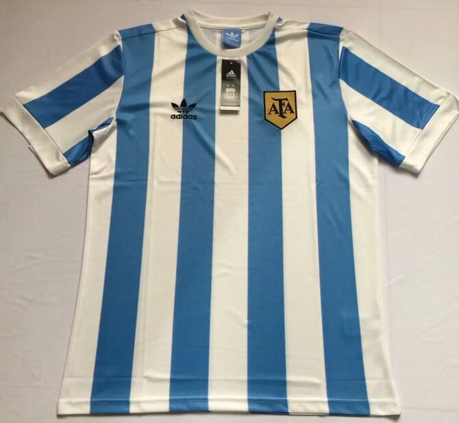 TommyRojillo's tweet photo. Si ENRIC GALLEGO NO marca un gol en lo que resta de temporada sortearé una camiseta a elegir de mi tienda de Instagram (@/boina.rojilla.camisetas). Entre todos los que den RT a este tweet y me sigan.

Tenéis hasta este domingo (antes del partido vs Eibar)

☘️SUERTE https://t.co/sD6RQgYKZx