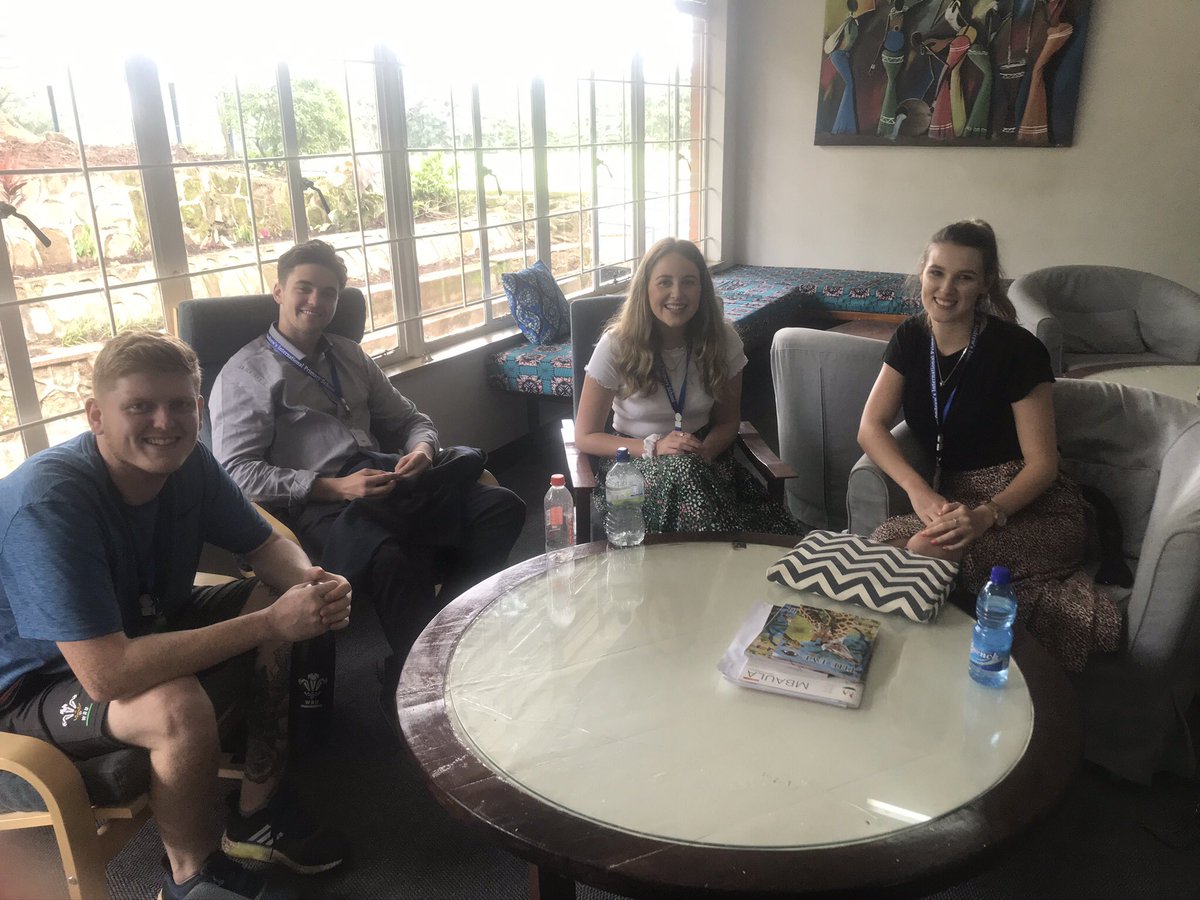 it_primarysal's tweet image. 1 year since our wonderful welcome @StAndrewsMalawi  ! Great memories for us and the students 📚✏️ looking forward to more good times to come #internationallearning #usw @BAPrimaryUSW @EILatUSW