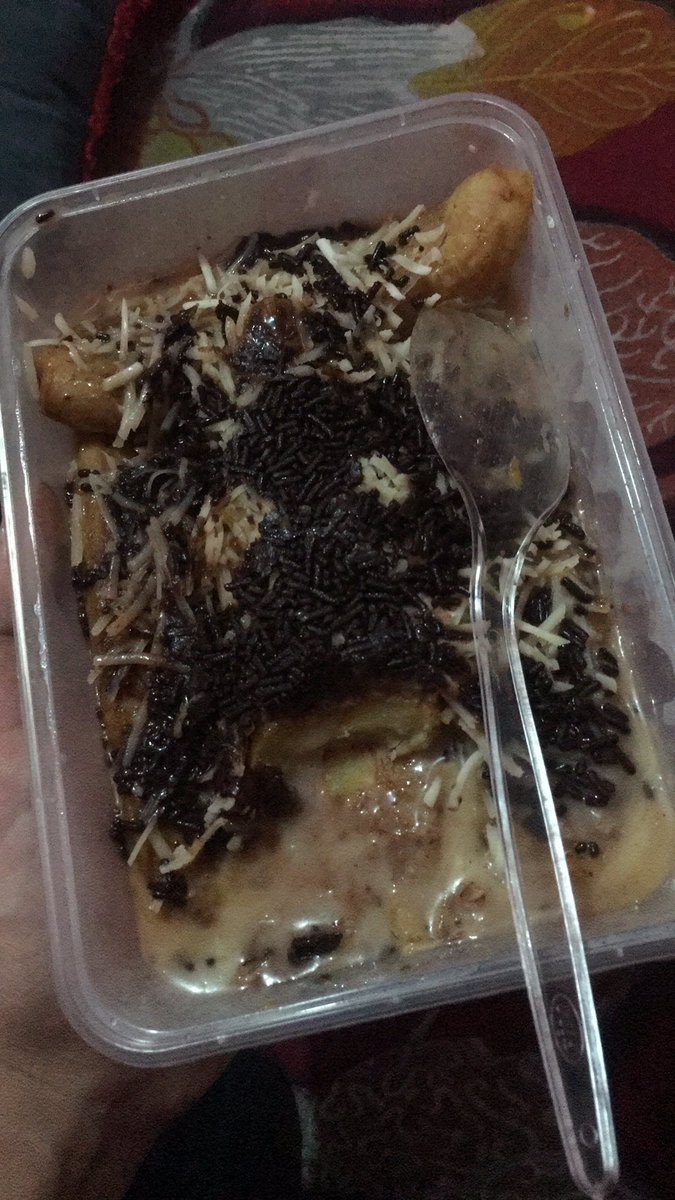 _taraRaa's tweet photo. Laperrrr ... 02:02 am .. nyamnyam https://t.co/uTVXyYh6AK