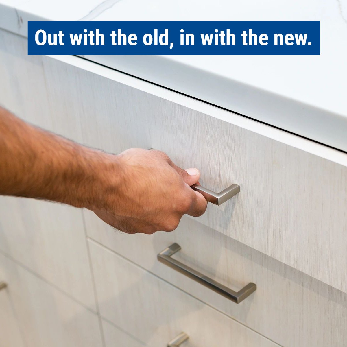 ScheidtDeb's tweet photo. Swapping out old hardware and light fixtures is a simple way to update your space and boost your home's value without breaking the bank! https://t.co/XBLUTTIWuQ