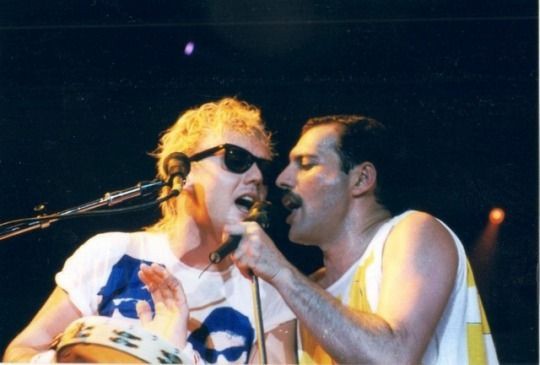 Freddie Mercury and Roger Taylor as best friends; appreciation thread