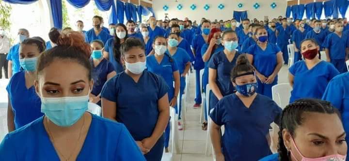 Lucas_B_Gomez's tweet photo. Privados de libertad tienen la oportunidad de estudiar, mientras cumplen sus condenas
#SeguimosCambiandoNicaragua
#02Fe https://t.co/YquxXTHSBR