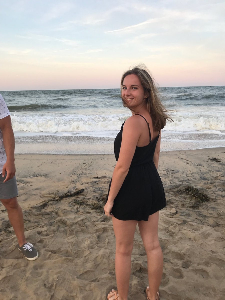 Meet Exec Monday!

Sam &amp; Lauren are serving as our co-fundraising and sponsorship directors this year. 
Amy is serving as our financial director this year.
Caitlin is serving as our internal director this year.

And they all want you to apply to SafeRides this spring!!