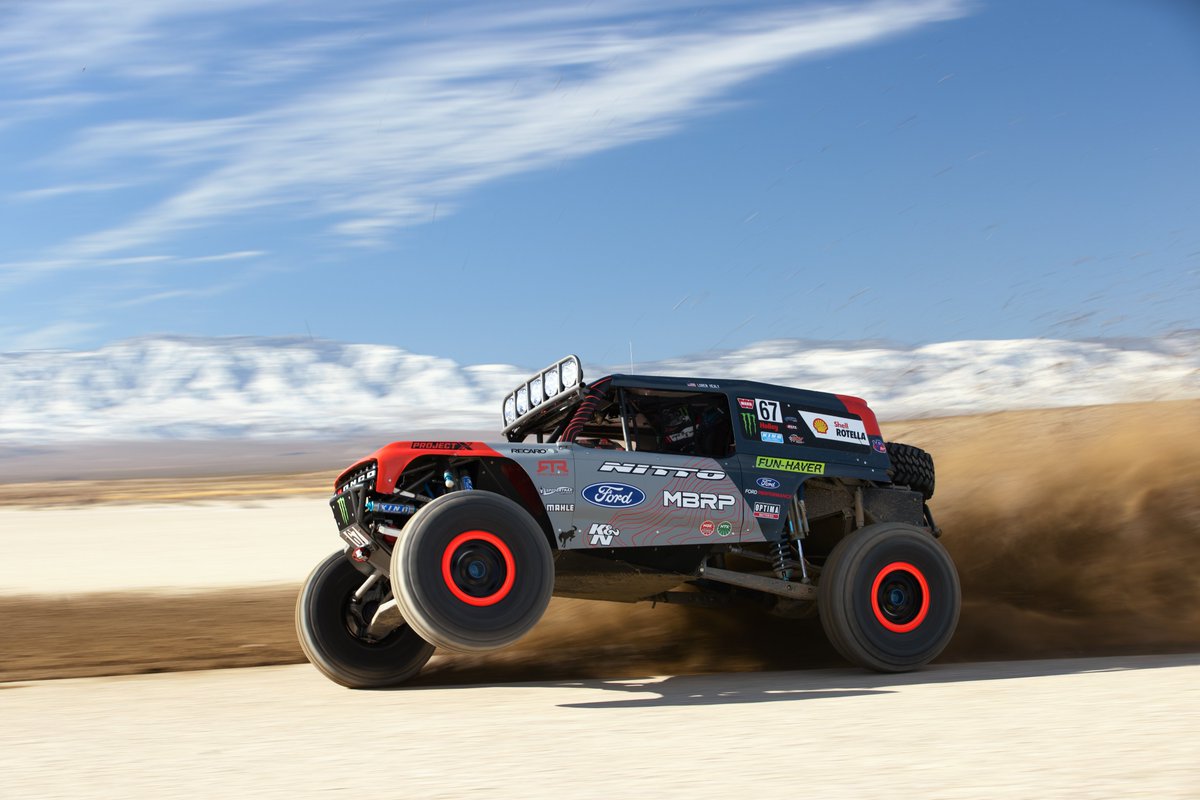 .@Ford #Bronco to race @Ultra4Racing #KingoftheHammers dirtsportsworld.com/2021/02/02/for…