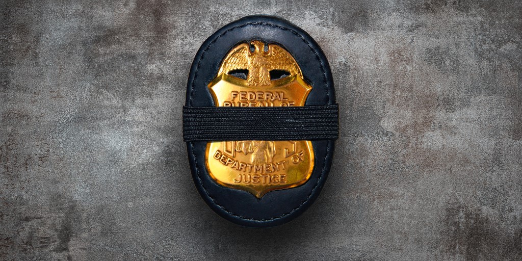 FBIAtlanta's tweet photo. #FBI Atlanta offers our condolences to the family and friends of the @FBIMiamiFL agents who were killed this morning and our support to the agents who were injured. We continue to stand by our FBI family. https://t.co/A8ji1aytsi https://t.co/4L8cI0kkvX