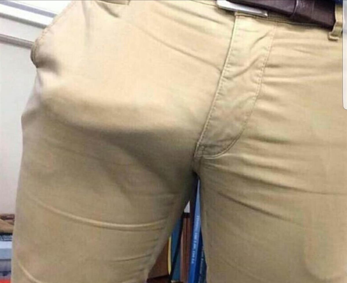 LewdCaptainARP's tweet photo. The super soldier had to wear some jeans today. He is hoping no one will notice his bulge. https://t.co/7gihfuRsMX