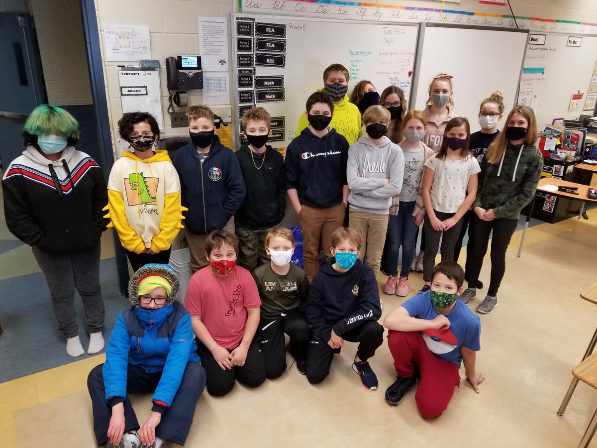 _rkind's tweet photo. Today is the first day of the second half of these students' K-12 journey.  @PrideInThePaw #ycs6k https://t.co/3f8zT9ETXZ