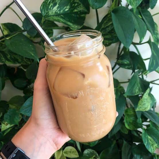 4ip4d3's tweet photo. una vez que pruebas un iced coffee no hay vuelta atras https://t.co/aMPOXZfXVD