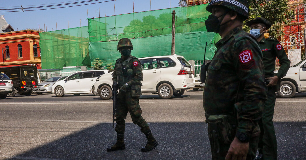 KenRoth's tweet photo. The irony is that the Myanmar military was always in charge. Its coup simply destroyed the civilian facade that it had allowed to be erected--all apparently because Aung San Suu Kyi wouldn't name the army chief, Senior Gen. Min Aung Hlaing, as president.  https://t.co/OVuxMga1C6 https://t.co/bk8PGvWR3i
