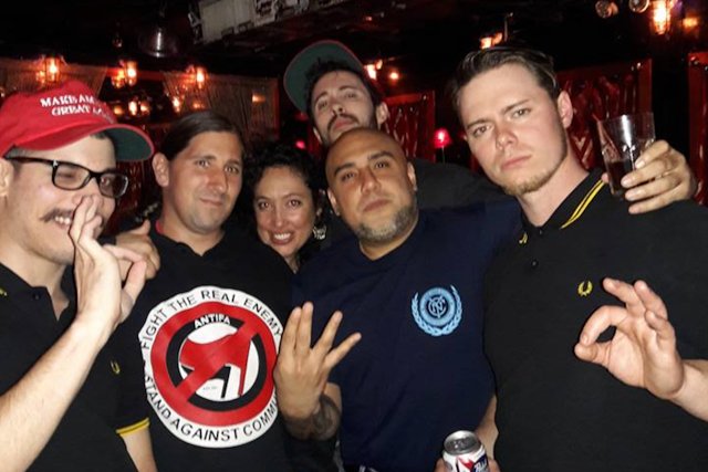 Si le signe de "troll" en était resté là, on n'aurait sûrement pas fait le rapprochementMais il a été depuis sa création fortement utilisé par les fascistes de tous bords, notamment les "proud boys", une organisation néo-fasciste états-unienne[17/20]