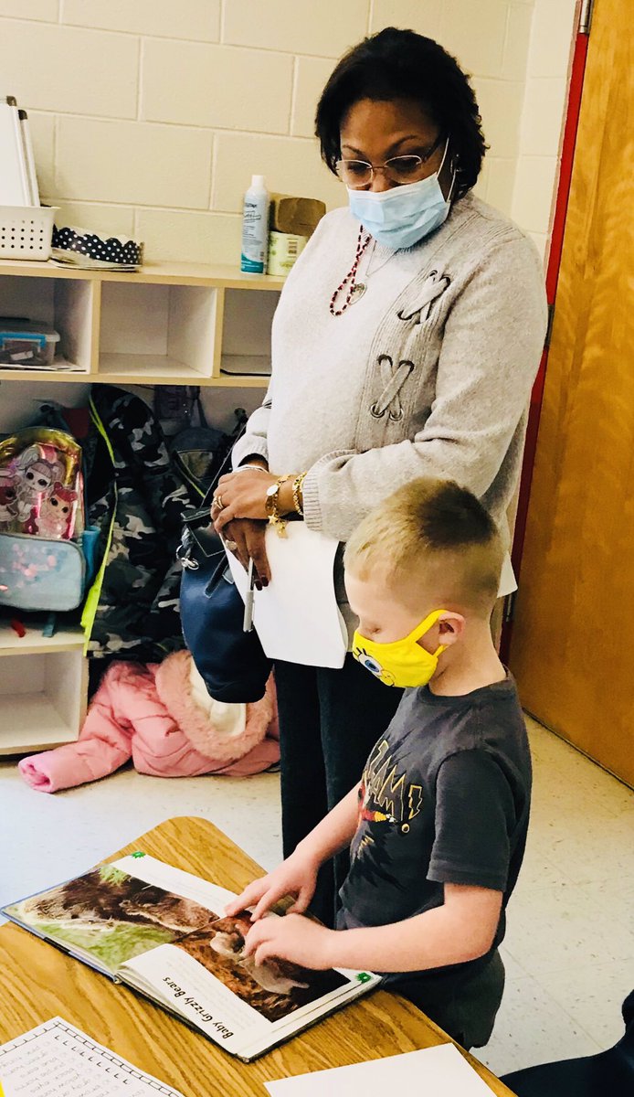 bethel1964's tweet photo. Check out this BES CARDINAL showing off his SUPER Reading Skills after 100 Days!!! #CardinalFlyHigh #StillFlyingHigh #GCSStrong https://t.co/a5ongb5cmA