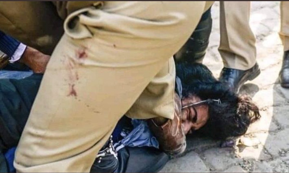 this is Ranjeet Singh, whose images went viral earlier this week. he defended himself with a sword when attacked by police in his tent, and is now in police custody recovering from his injuries. 43 others were arrested along with him at the Singhu border, one of the protest sites