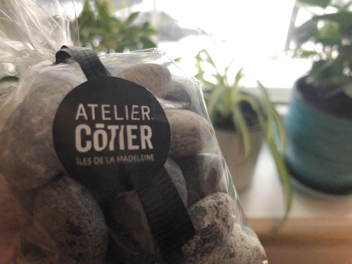 shelleymccarron's tweet image. These are candy. My teens think they are rocks. Should I tell them? Or keep them all to myself (insert evil chuckle) #quebecbythesea @Quebecmaritime @suequebec