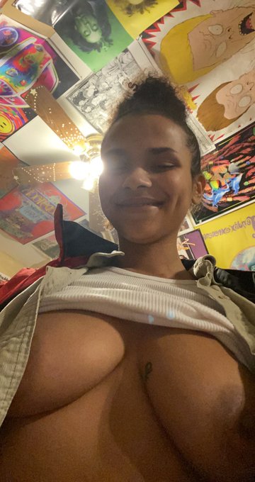 Lets Play iSpy🕵🏼 https://t.co/5SxENLN1x7<a href="/tag/mvsales"class="tags"><span>#mvsales</span></a>