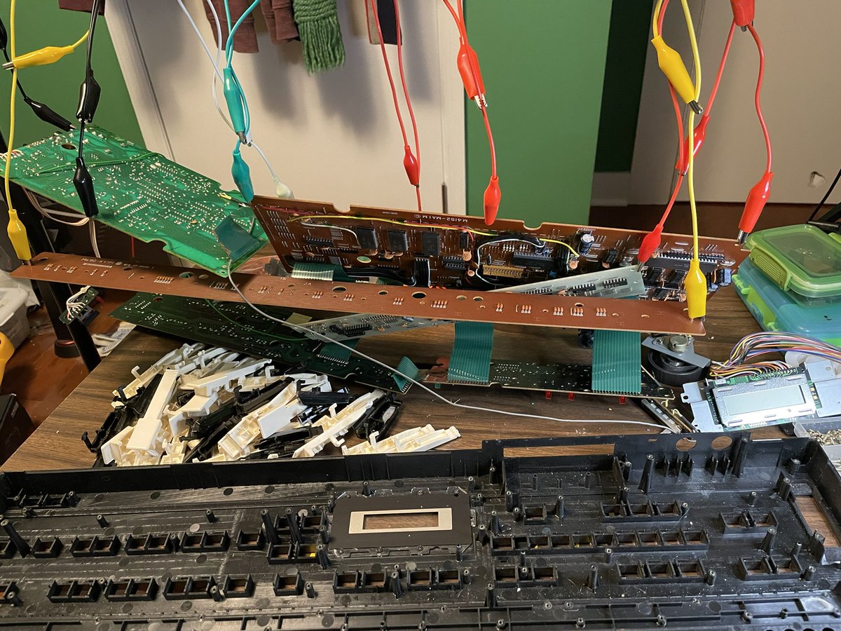 It’s apart! So much 80s dust. Giving it good clean next.Last time I took it apart I had no idea what I was in for so didn’t strip it all the way down and wash it.The plan is to give it to a friend though, so I should probably clean out the actual spider nests. I guess. 