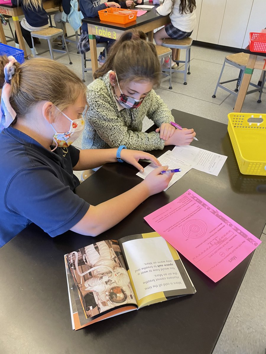 We are busy working on our second engineering units <a href="/MagnetFairfield/">Fairfield Elementary Magnet</a> . Look at these engineers learning about forces and designing spacecrafts! We love our @EiE_org units! <a href="/CaddoScience/">Caddo Science</a>