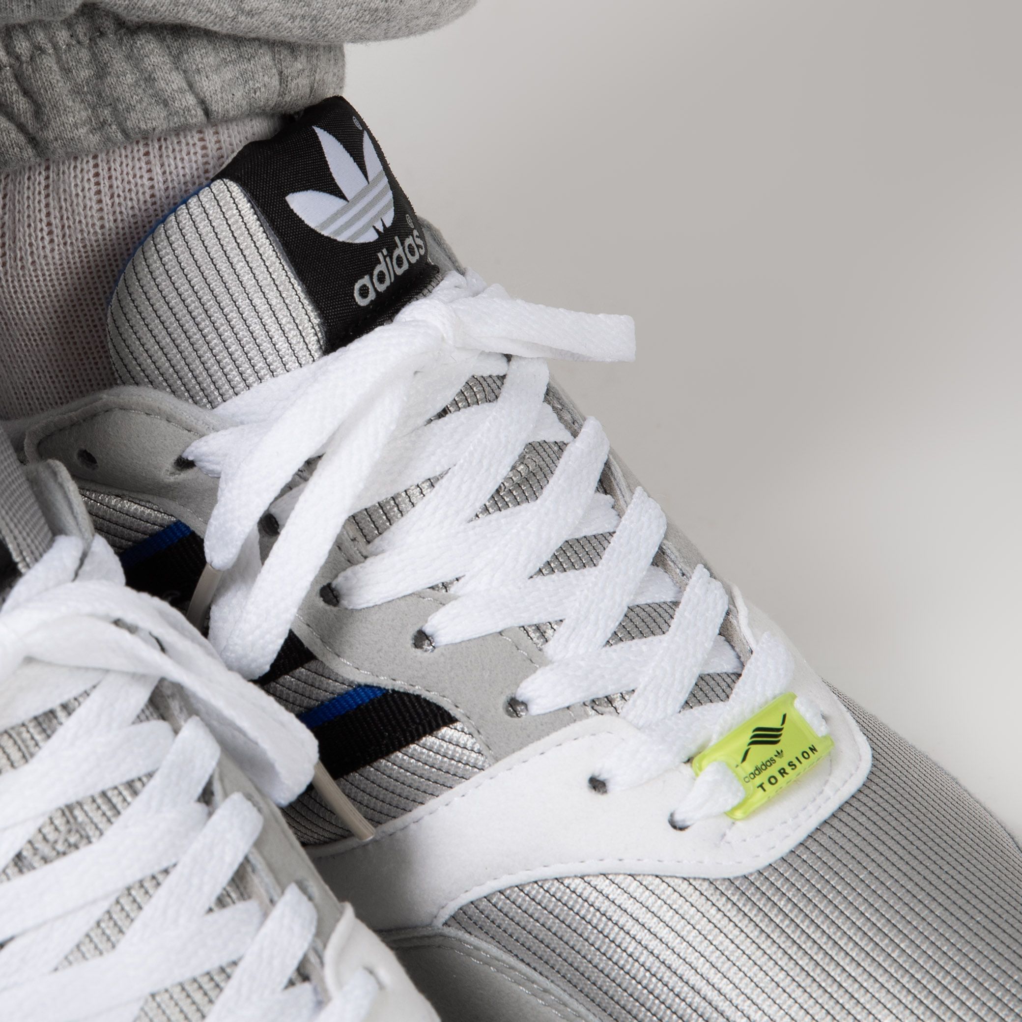 Titolo on X go back to 1989 with these adidas ZX 1000. The one to one reissue is now available online. shop https t 6VtgVUhhcE UK 6.5 40 UK 11 46 style code