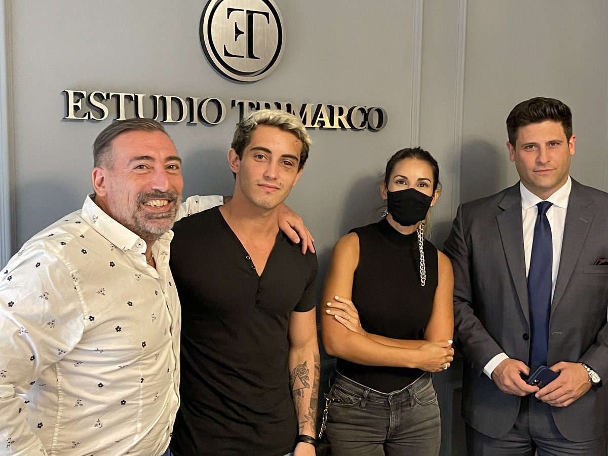ClaritaDoura's tweet photo. Gracias @IgnacioTrimarco por recibirnos. Gracias a Dios Matias está vivo para poder contar su historia. @HayQueVerOK @canal9oficial #JusticiaporMatias 🙏🏽❤️ #Matiasmontin #CarlosMontin https://t.co/H7ksEIMqUT