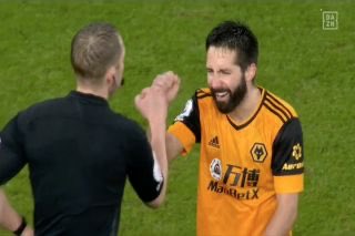 Looks like nothing has changed with these refs. The corruption has become so normalised they don’t even bother trying to be cute about it anymore  #WOLARS  #PawsonOut