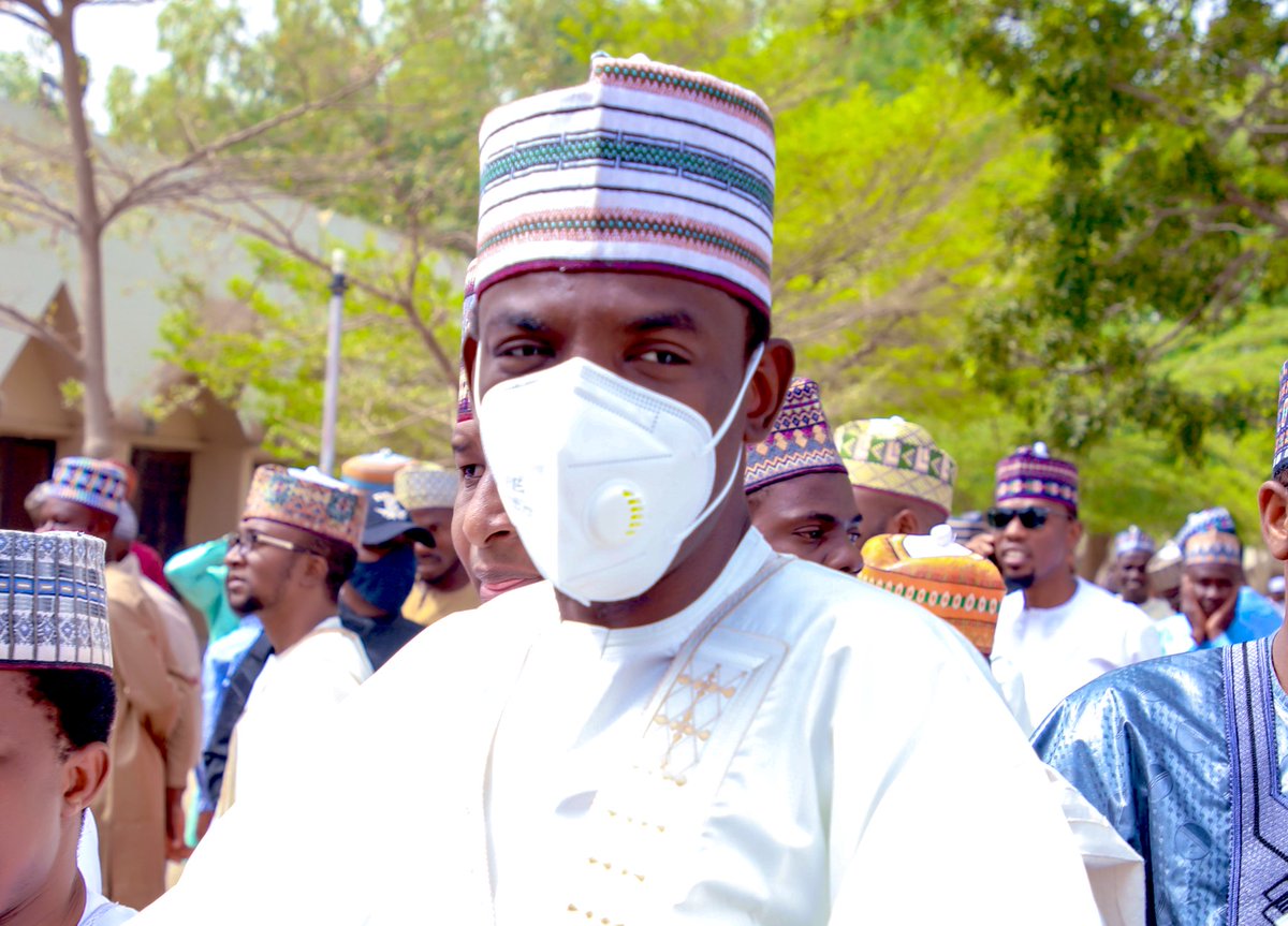 BashirAhmaad's tweet image. If you see this, retweet and quote with a picture of you wearing a mask. Keep it going.