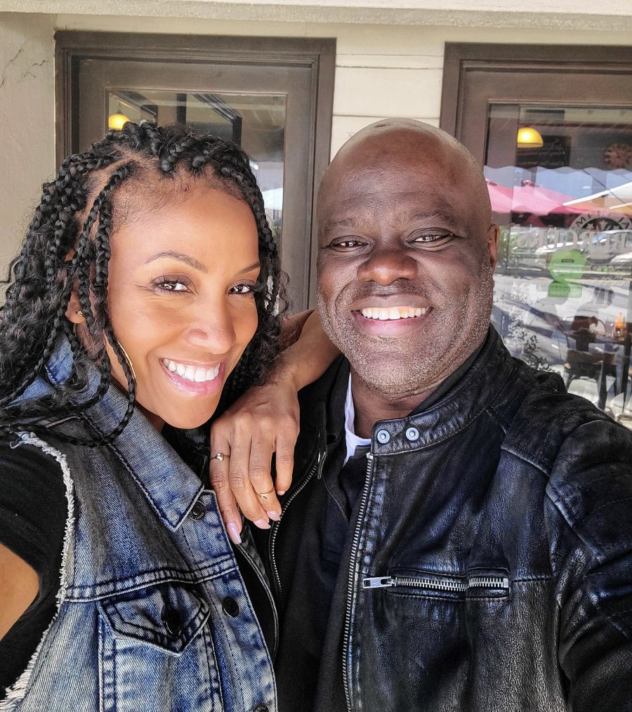 TemplePoteat's tweet photo. It’s always good times when Ernest @boyizcrazy and I link 💙
Today, it was at one of my fave, fave spots @JumpinJavaCafe for some good ole Paris Toast and Orange Blossom & Pistachio pancakes 👌🏽😋🍽
#JumpinJavaCafe
#JumpinJava
#StudioCity
#OutAndAbout https://t.co/abdysy1DXb