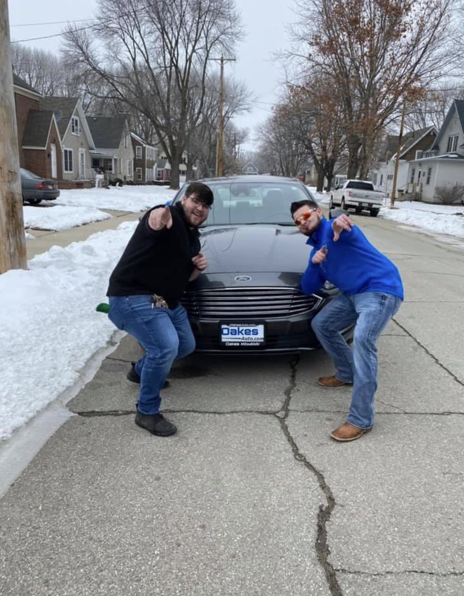 TheRoamano's tweet photo. Today @SilentkillTV hand delivered me a green Beanie. Craziest thing about it is that the beanie comes with a car?!! What a deal. Thanks for personally delivering the beautiful new ride brother. 🖤🖤 https://t.co/mLSo58lTmg