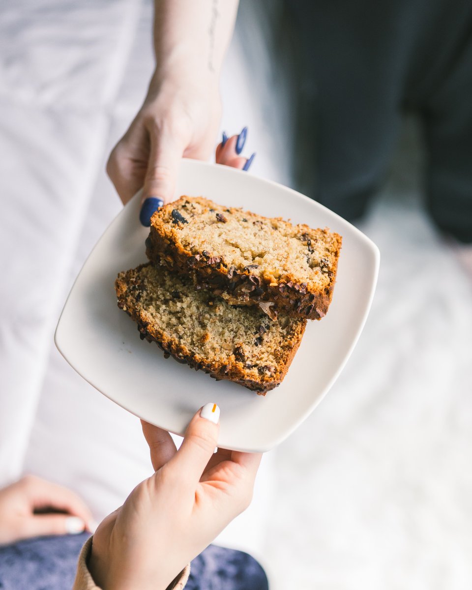 HomestatFarm's tweet photo. Welcome the new month with some delicious banana bread. Find the recipe through the link: https://t.co/j0vrj6AbgC
#homestatfarm #eatclean #breakfast #organicfood #eatwell #nutrition #eatnuts #eatnutritious #bananabread #recipe #bread #breadrecipe #dessert https://t.co/O1AKIkp8HE