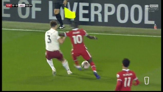 Ahh & of course that one time Mane elbowed Tierney in the jaw but Craig Pawson didn’t think it dangerous foul play, didn’t even think it a card till Arsenal players surrounded him   #CORRUPTION  #PawsonOut