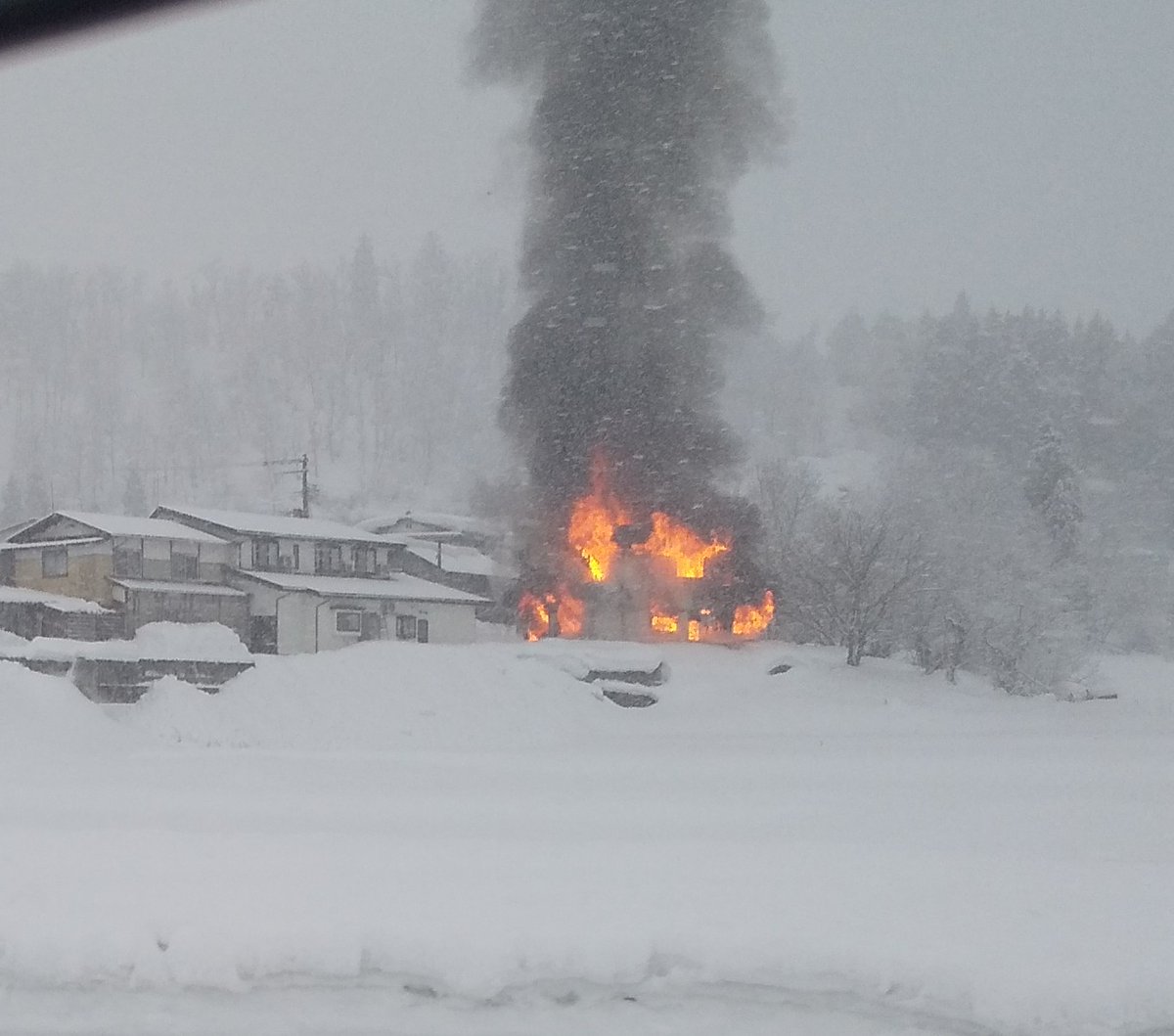 【火事】村山市稲下付近で火災!現地の画像で被害状況まとめ【火事】岐阜県本巣市上保付近で火災!現地…【炎上】札幌のポケモンカード店 ポケカの…【悲報】ピジョンの哺乳瓶 電子レンジ消毒…【動画】名古屋 電動キックボードがひき逃…【炎上】ミュージカル・ジョジョの奇妙な冒…【人身事故】中央線 神領駅~高蔵寺駅間で…【事故】東京都葛飾区東新小岩 蔵前橋通り…【火事】熊本市中央区坪井付近で火災 大き…