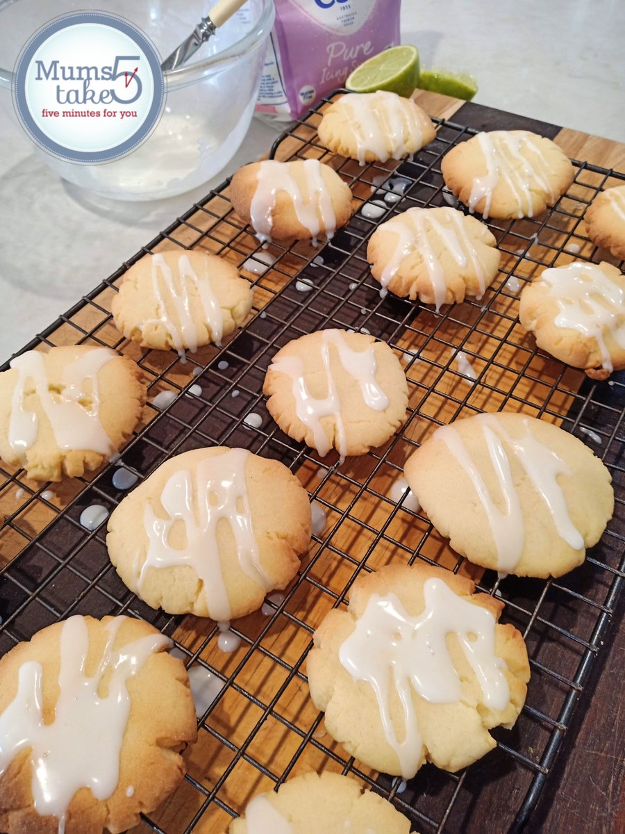 MumsTakeFive's tweet photo. Quick lemon iced basic biccies recipe
https://t.co/2tMe8xcZ9o https://t.co/ub8DCEjtD7