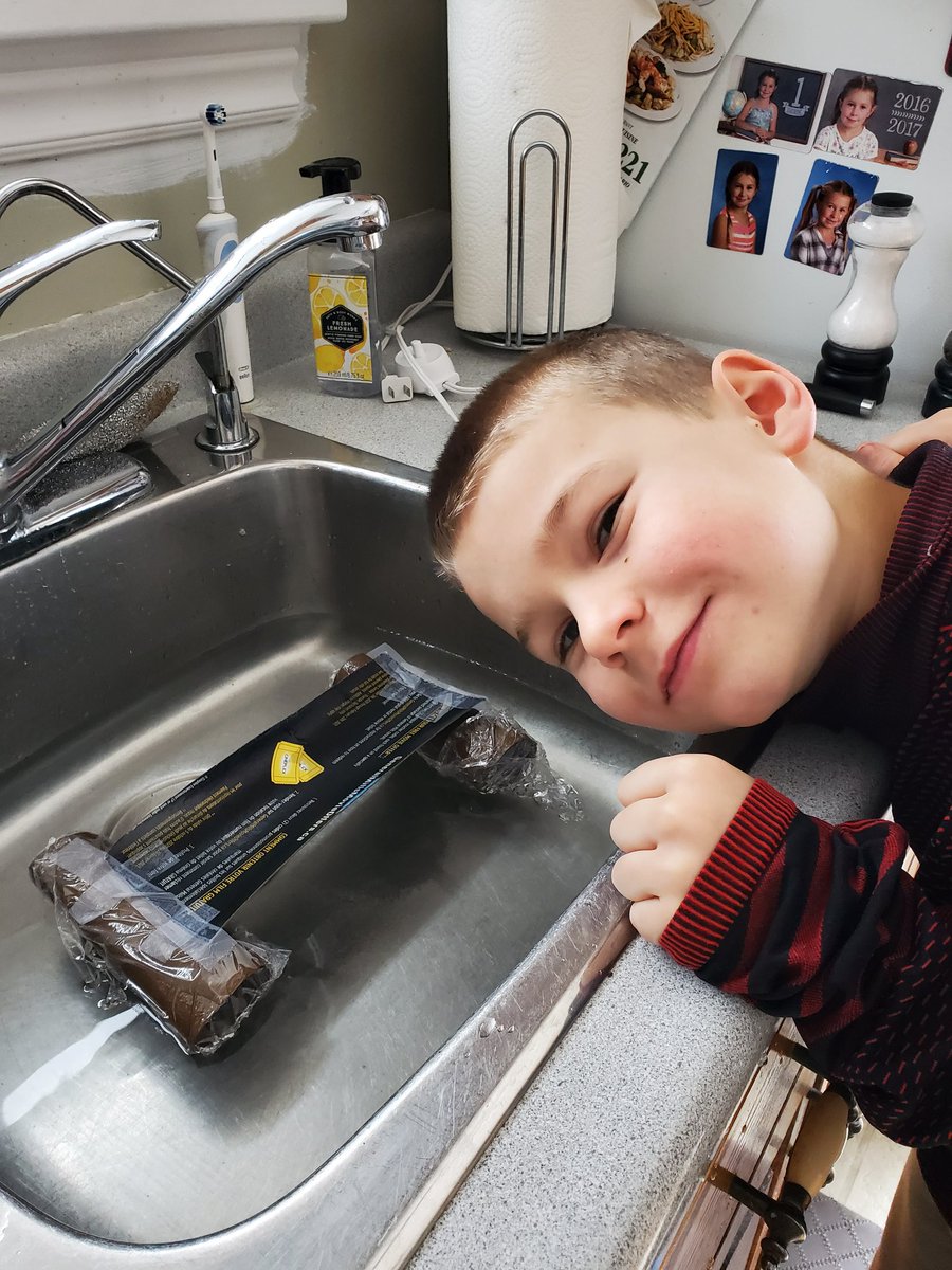 Making a floating object to determine buoyancy <a href="/CaitlinHogg1/">Hogg’s Ones</a>  <a href="/DiamondTrailPS/">💎Diamond Trail Public School🐉</a>