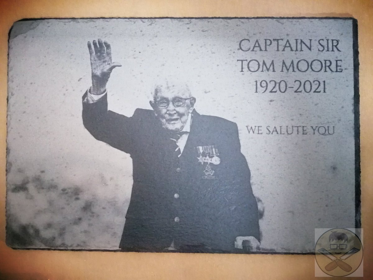Philscorneruk's tweet photo. Goodnight @captaintommoore you will be missed by millions.

Thank you for everything. https://t.co/eWfLo12YSk