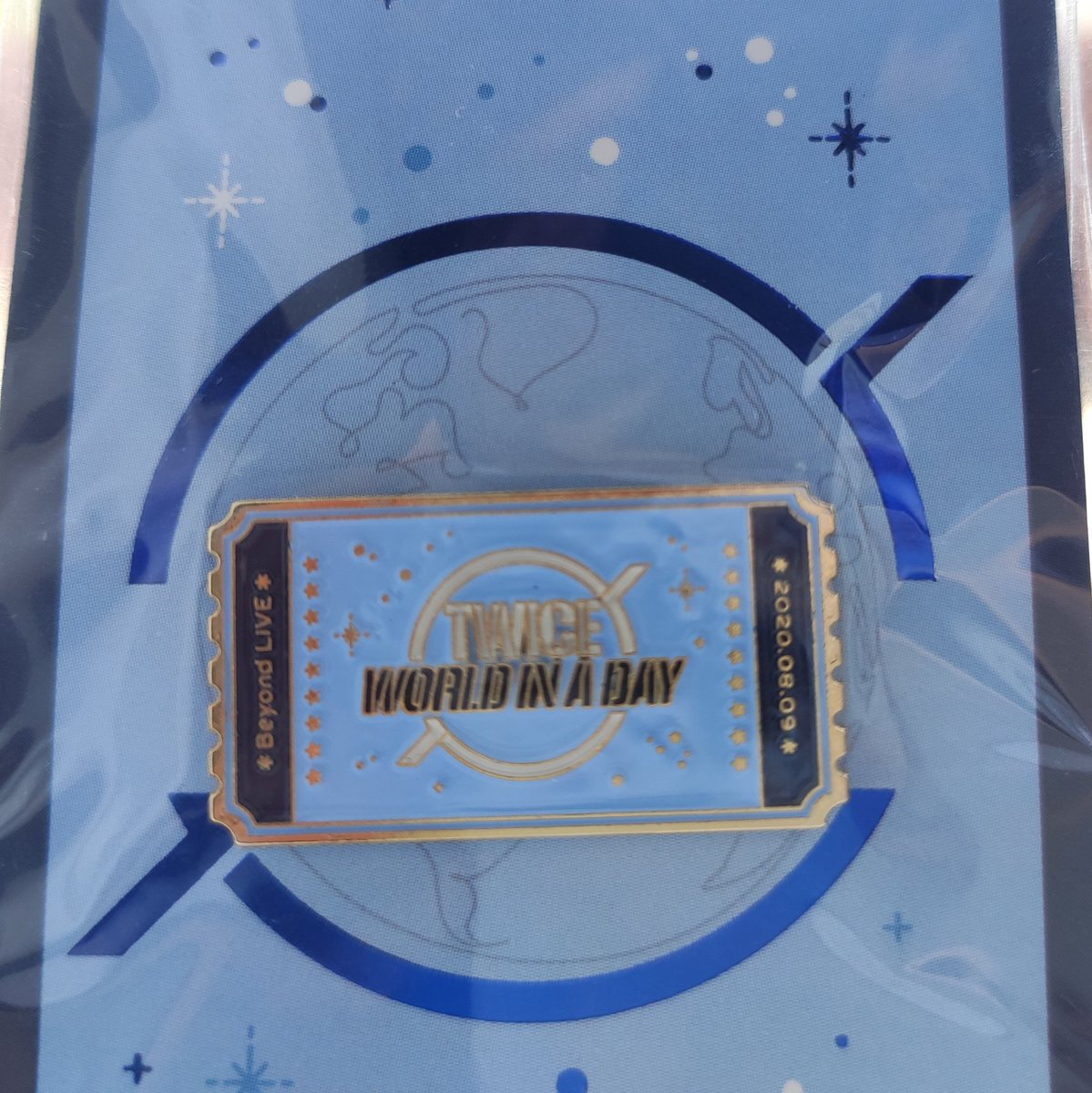 sleepy_once's tweet photo. 😭😭😭 it's hereeeee
i completely forgot about buying the wiad pin. i was so close to buying another one
#pinwin https://t.co/0sBjFfyhA9