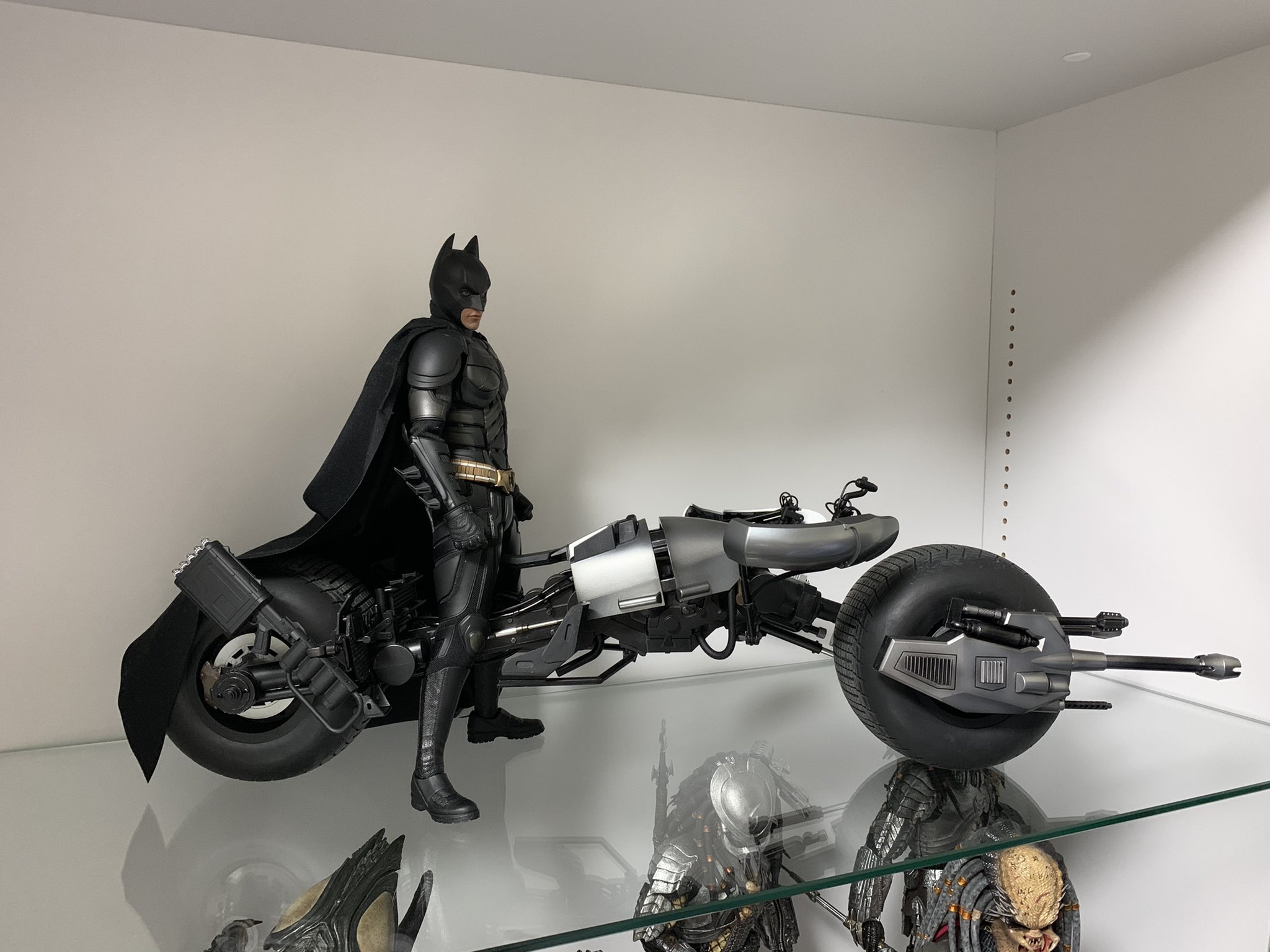 特約店 ホットトイズ バットマン バットポッド (2.0版) MM591 1/6