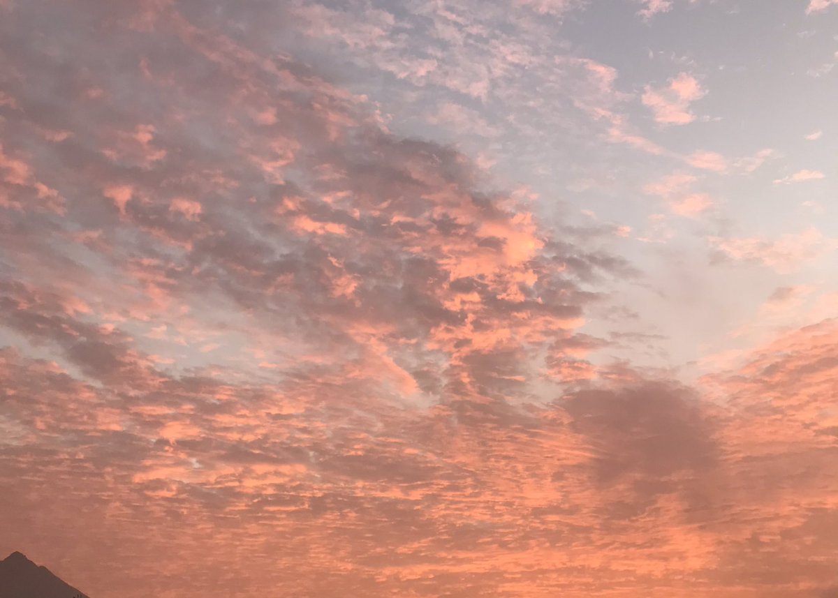 faiirykim's tweet photo. i want to be a sunset https://t.co/RMT9UYpOiM