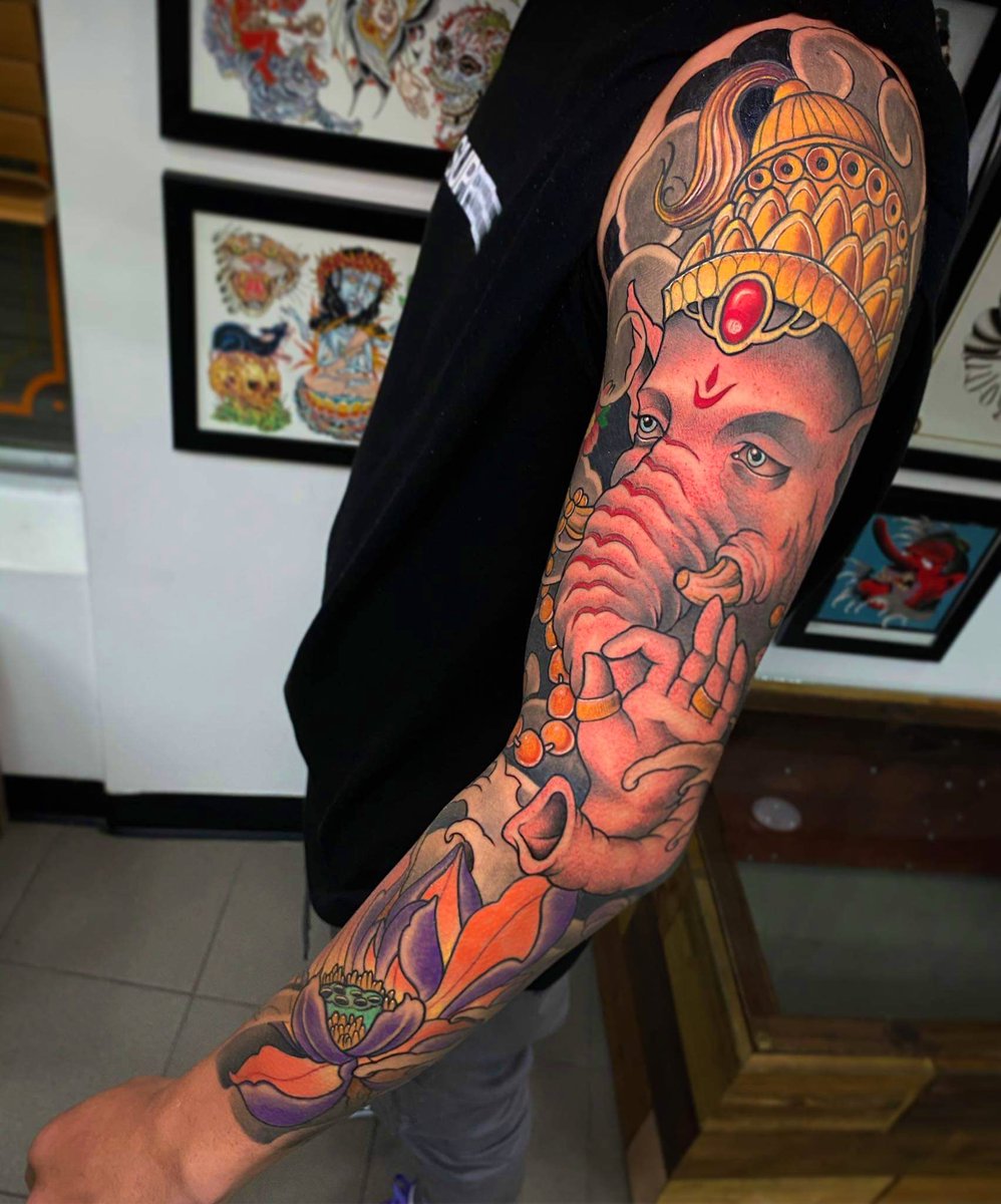proxenettt's tweet image. sleeve done ✅