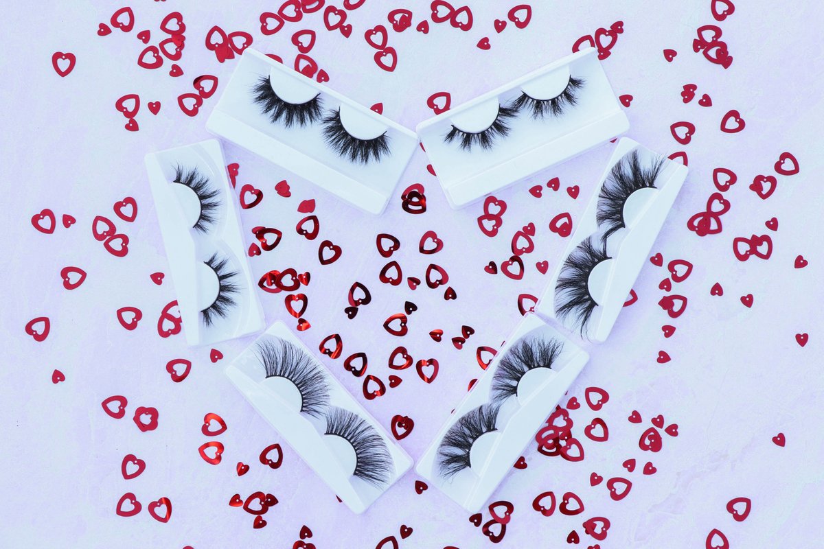 BlaqLabelEss's tweet photo. Did you know we are having 30% off sitewide? #lashsale #valentinesdaygift #valentinesdaysale #minklashsale #valentinesday2021 https://t.co/WzVXtK9Mnu