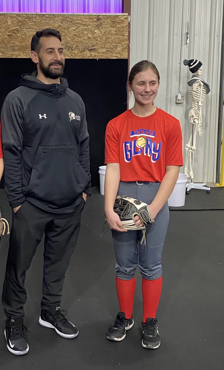 BrookeT027's tweet photo. Thank you @Wass_Strength for working with me at your clinic.  You and your staff were very helpful and I learned a lot.
I’m looking forward to attending future clinics. #softball #texasglory #ruggedsoftball #extrawork https://t.co/N0RtewWFWq